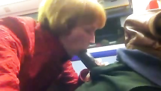 Сделала минет негру в поезде